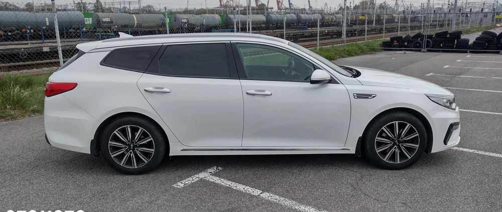 Kia Optima cena 76875 przebieg: 164000, rok produkcji 2019 z Gdynia małe 497